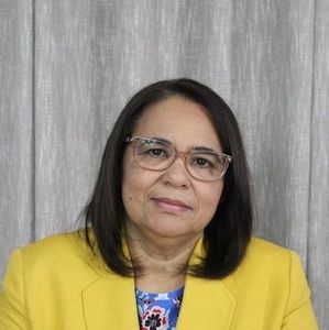 Meet your Posher, Ana